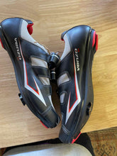 Load image into Gallery viewer, Mens Size 14.5 Venzo Cycling