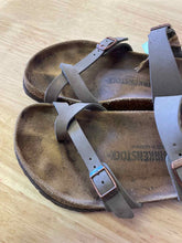 Load image into Gallery viewer, Women's Shoe Size 40 Birkenstock Grey Women's Casual Shoes
