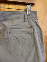 Load image into Gallery viewer, Size 10 LL Bean Tan Women's Pants