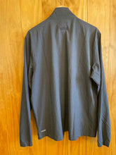 Load image into Gallery viewer, Women Size XL Vuori Black Women's Windbreaker