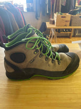 Load image into Gallery viewer, Ecco Men's Hiking Boots