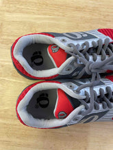 Load image into Gallery viewer, Pearl Izumi Mens 39 Cycling Shoes