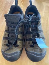 Load image into Gallery viewer, 13 Keen Men's Shoes