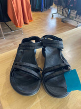 Load image into Gallery viewer, Shoe Size 7.5 Teva Black Sandals