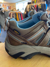 Load image into Gallery viewer, Women's Shoe Size 7.5 Keen Brown Hiking Shoes