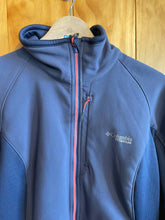 Load image into Gallery viewer, Women Size M Columbia Purple Women's Light Jacket