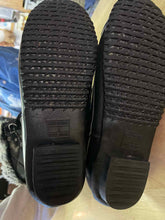 Load image into Gallery viewer, Women's Shoe Size 8 khombu Black Women's Winter Boots