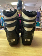 Load image into Gallery viewer, Rossignol 9.5 Cross Country Ski Boots