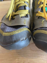 Load image into Gallery viewer, Women's Shoe Size 7 New Balance Yellow Running Shoes