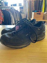 Load image into Gallery viewer, 11 Lowa Men's Boots