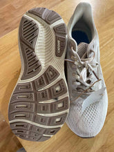 Load image into Gallery viewer, Women's Shoe Size 8 Brooks Champagne Running Shoes