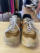 Load image into Gallery viewer, 7.5 New Balance Men's Shoes