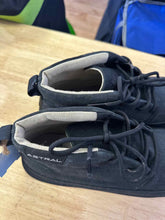 Load image into Gallery viewer, Shoe Size 9 Astral Black Boots