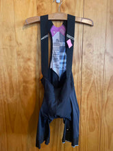 Load image into Gallery viewer, Mens Size Unknown Assos Cycling