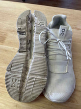 Load image into Gallery viewer, Shoe Size 8.5 On Cloud White Running Shoes