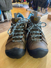 Load image into Gallery viewer, Women's Shoe Size 7.5 Keen Brown Hiking Shoes