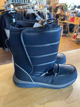 Load image into Gallery viewer, Child Size 6 Lands End Boy's Shoe & Boot