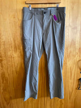 Load image into Gallery viewer, Size 34 Orvis Men's Hiking Pants
