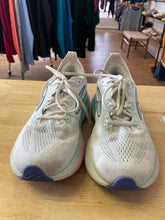 Load image into Gallery viewer, Shoe Size 9.5 Brooks White Running Shoes