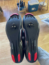 Load image into Gallery viewer, Mens Size 14.5 Venzo Cycling
