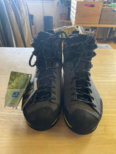 Load image into Gallery viewer, Shoe Size 5 Scarpa Grey Hiking Boots