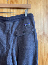 Load image into Gallery viewer, Size Medium Patagonia Men's Pants