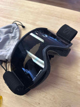 Load image into Gallery viewer, Smith Goggles