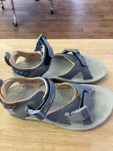 Load image into Gallery viewer, Shoe Size 6 Merrell Blue Sandals