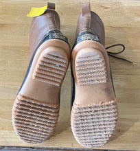 Load image into Gallery viewer, Women's Shoe Size 9.5 Sporto Brown Boots