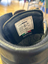 Load image into Gallery viewer, Women's Shoe Size 6 Crispi Brown Hiking Boots