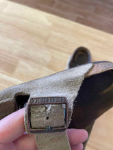 Load image into Gallery viewer, 40 Birkenstock Men's Sandals