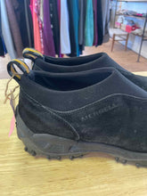 Load image into Gallery viewer, Shoe Size 9.5 Merrell Black Shoes