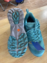 Load image into Gallery viewer, Women's Shoe Size 7 1/3 Scarpa Blue Running Shoes