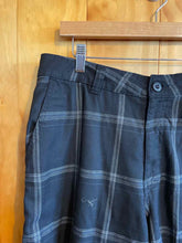 Load image into Gallery viewer, Size 34 O'neill Men's Shorts