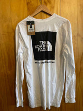 Load image into Gallery viewer, Size Large The North Face Men's Long Sleeve Shirt