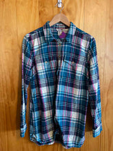 Load image into Gallery viewer, Size Medium Duluth Trading Blue Women's Flannel