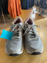 Load image into Gallery viewer, Shoe Size 8.5 Asics Grey Running Shoes