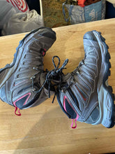 Load image into Gallery viewer, Shoe Size 5.5 Salomon Grey Boots