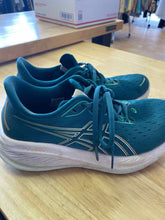 Load image into Gallery viewer, Women's Shoe Size 8.5 Asics Teal Running Shoes