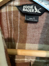 Load image into Gallery viewer, Size L Eddie Bauer Men's Long Sleeve Shirt