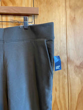 Load image into Gallery viewer, Size PM Lands End Green Women's Sweatpants