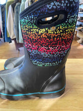 Load image into Gallery viewer, Child Size 5 Bogs Girl's Shoe & Boot
