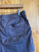 Load image into Gallery viewer, Size 10 Kuhl Grey Women's Shorts