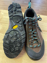 Load image into Gallery viewer, Shoe Size 10.5 vasque Brown Hiking Shoes