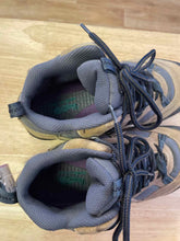 Load image into Gallery viewer, Women's Shoe Size 8 vasque Brown Hiking Boots