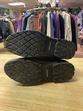 Load image into Gallery viewer, Shoe Size 9 Bogs Green Boots