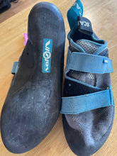 Load image into Gallery viewer, Scarpa Women's 8 Shoes