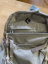 Load image into Gallery viewer, Black Diamond 20L Backpack