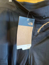 Load image into Gallery viewer, Size XXL The North Face Black Women's Capris