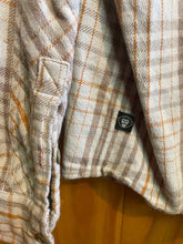 Load image into Gallery viewer, Size L Howler Bros Men's Flannel